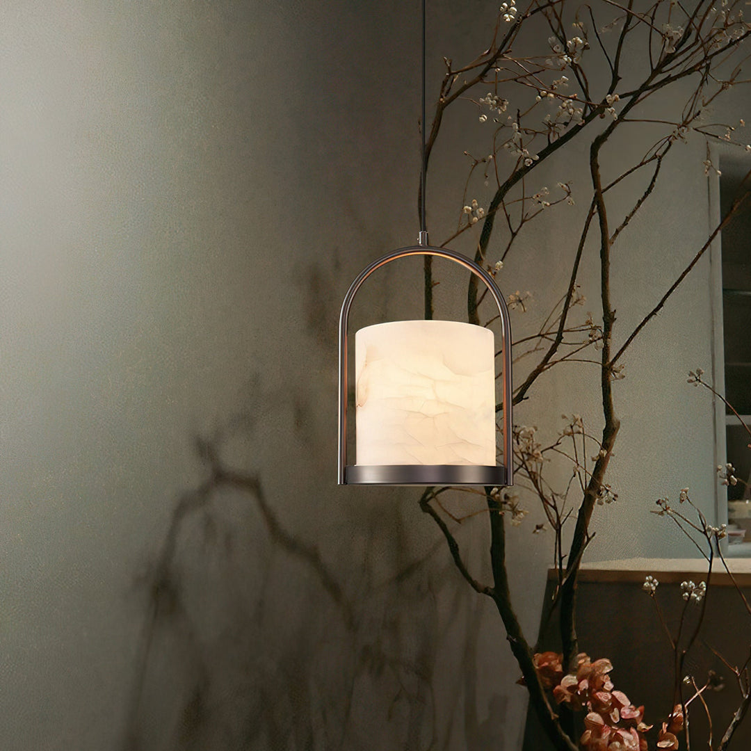 Lampa wisząca Cortland z alabastru