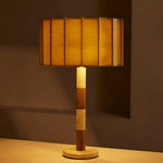 Bild in die Galerieansicht laden, Falten Grove Tischlampe