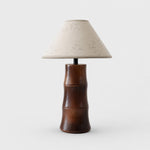 Afbeelding laden in galerijweergave, Warm brown small bamboo-form ceramic table lamp