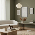 Charger l'image dans le visualiseur de la galerie, Lampe sur pied Lumifil Arc avec abat-jour en maille textile - Pied en métal pour un éclairage d'ambiance doux dans le salon