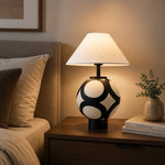 Afbeelding laden in galerijweergave, ceramic globe table lamp on bedside nightstand