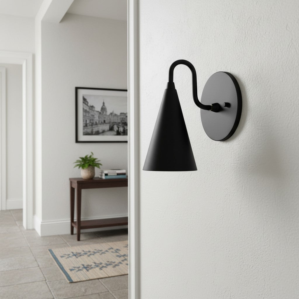 Curva Metal Cone Shade Sconce – Vintage Brass Wall Light for Entryway or Stairwell