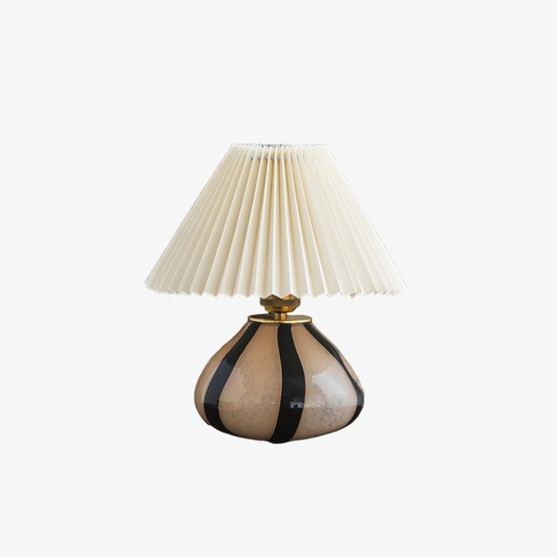 Undara Tafellamp - Geplooide Stoffen Kap Glazen Voet Decoratieve Lamp voor Woonkamer