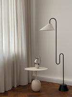 Bild in die Galerieansicht laden, Roattino Stehleuchte