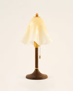 Bild in die Galerieansicht laden, Mido Tischlampe