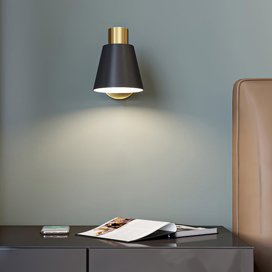 Lámpara de pared con brazo ajustable