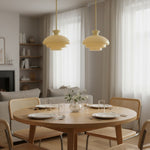 Charger l'image dans la visionneuse de la galerie, Lampe suspendue décorative HaloVita – Suspension minimaliste en métal et verre pour espaces de vie
