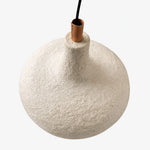 Cargar imagen en el visor de la Galería, Clean product view showing the off-white rice paper pendant lamp shape