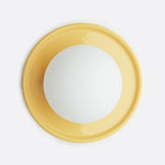 Załaduj obraz do przeglądarki galerii, Solna Okrągły Szklany Kinkiet z Ceramiczną Podstawą — Minimalistyczne Oświetlenie do Sypialni lub Przedpokoju