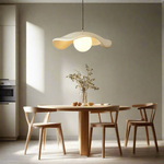 Carica l'immagine nella visualizzazione Galleria, Lampada a sospensione minimalista Yumi in resina scultorea elegante