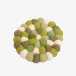 Charger l'image dans la visionneuse de la galerie, Moss ivory handmade felt ball coaster