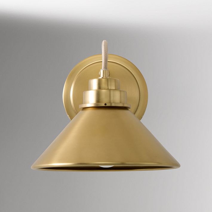Aurenza Sconce – Farmhouse Wall Light with Metal Accents for Cozy Spaces