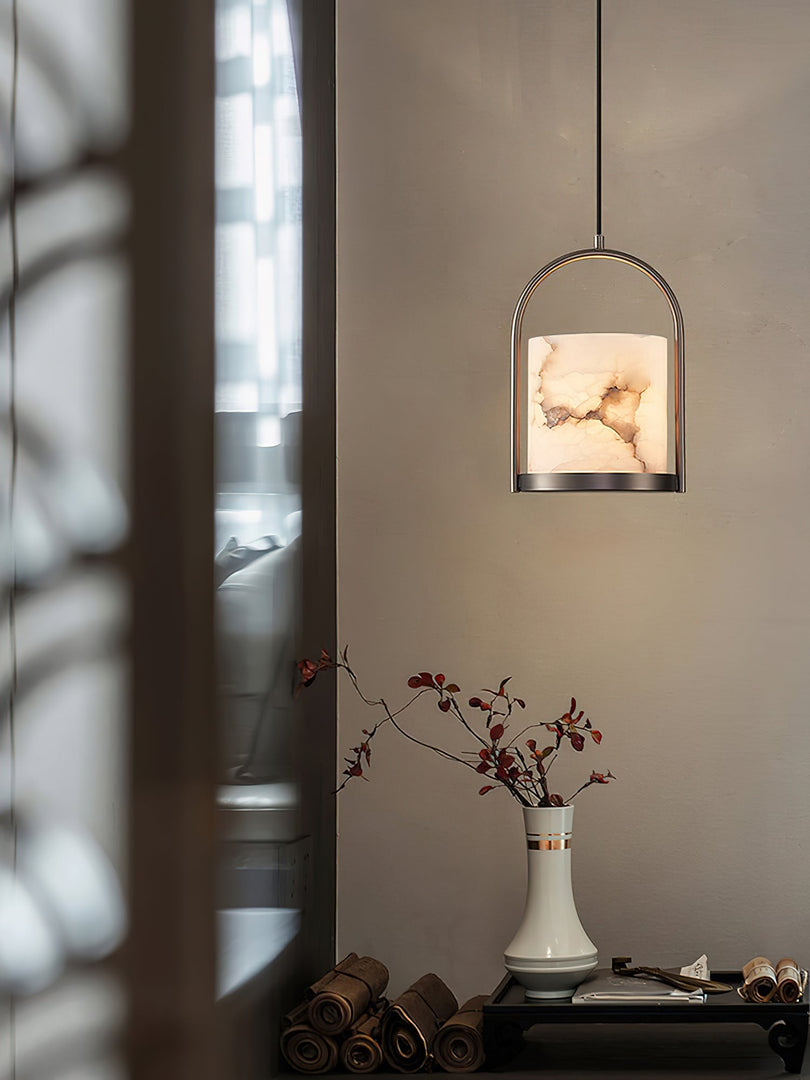 Lampa wisząca Cortland z alabastru