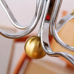 Cargar imagen en el visor de la Galería, Close view of the polished metal arm and warm brass accent