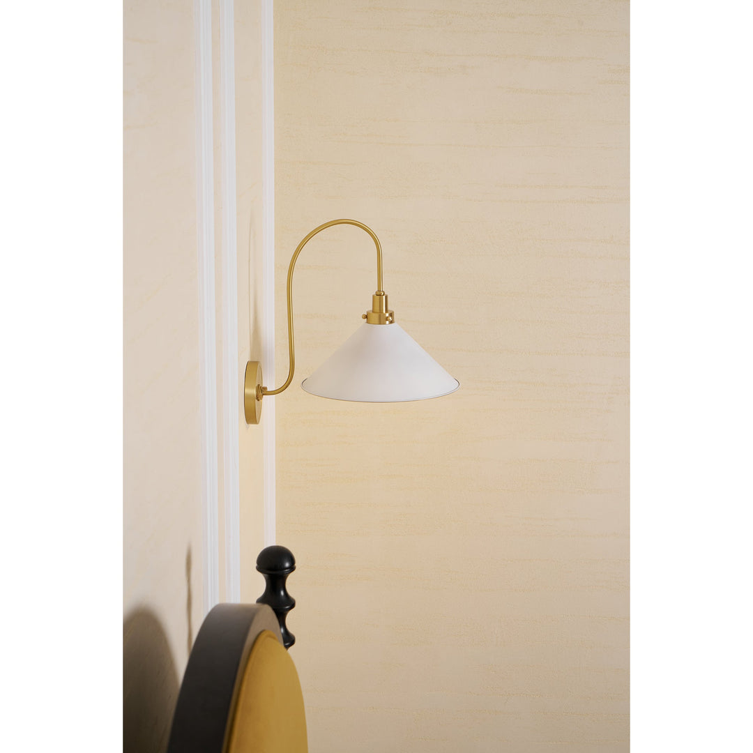 Clivedon Wall Lamp