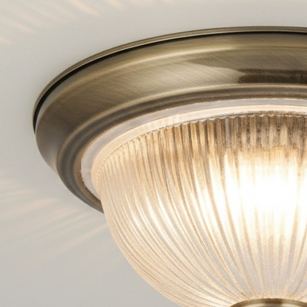 TF Vintora Moderne Opbouw Plafondlamp – Geribbeld Glas en Metalen Rand voor Keukens of Gangen