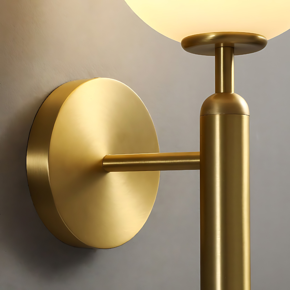 Lampada da parete in metallo moderno Milky Glow