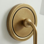 Cargar imagen en el visor de la galería, Aplique de brazo curvo elegante Serena – Lámpara de pared moderna con pantalla de tela para pasillo y dormitorio