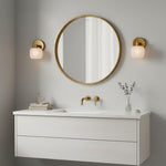 Carica immagine nel visualizzatore della Galleria, Applique da parete in vetro satinato Lirra – Finitura metallica moderna e minimalista per bagno o toeletta