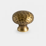 Charger l'image dans la visionneuse de la galerie, 28 mm oval hammered antique brass cabinet knob