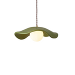 Carica l'immagine nella visualizzazione Galleria, Lampada a sospensione minimalista Yumi in resina scultorea elegante