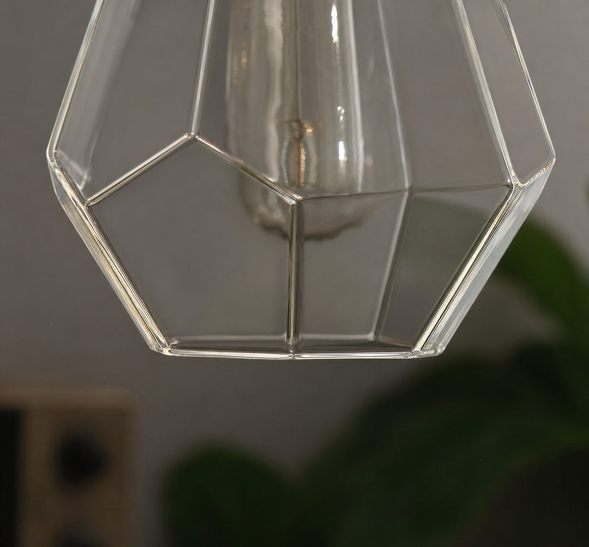 Faceted clear glass shade lower edge close-up
