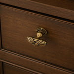 Afbeelding laden in galerijweergave, Antique Brass Leaf Cabinet Knob