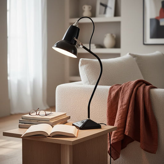 Modryx Mini Tischlampe – Pyramidenfuß Klassisches Heritage-Design für Zuhause