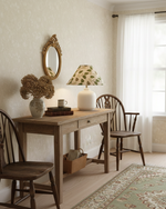 Załaduj obraz do przeglądarki galerii, Lampa stołowa Evergreen Floral