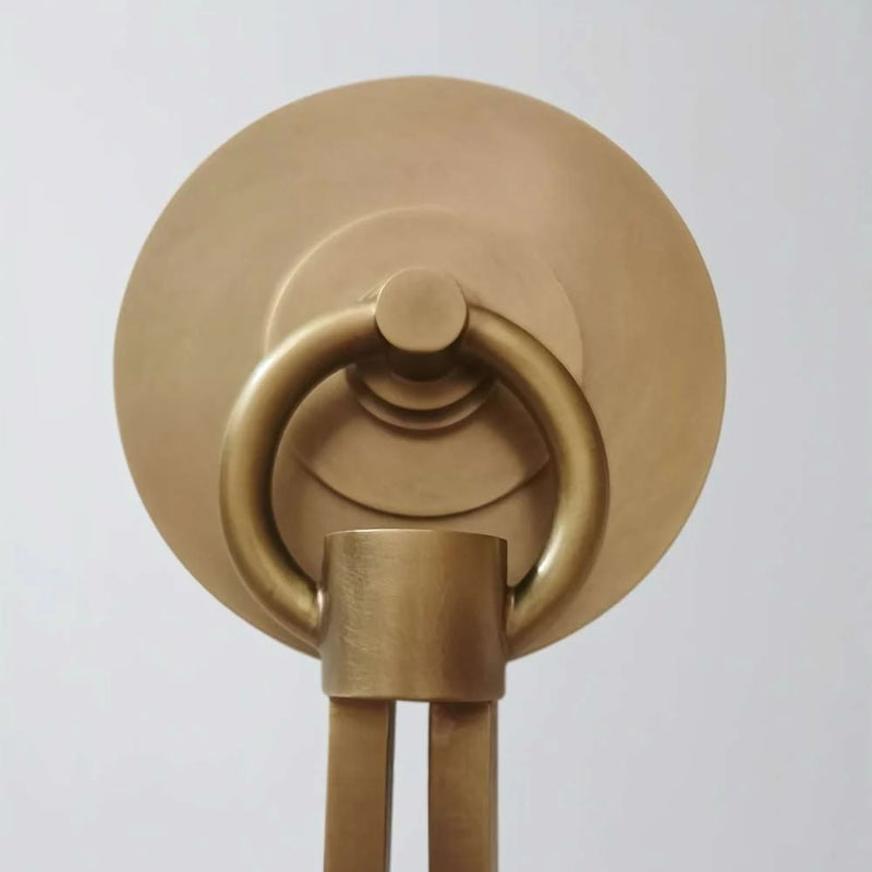 Aplique de Pared Doble Moderno Roven con Brazos Curvos y Pantallas de Tela – Iluminación de Acento Clásica para Dormitorio