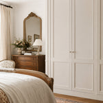 Cargar imagen en el visor de la Galería, Pearl white cabinet knobs on a wardrobe