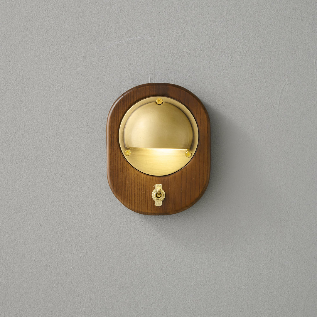 Lampa ścienna Alfi