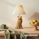 Carica immagine nel visualizzatore della Galleria, Pawdia Figurina Animale – Lampada da Tavolo in Poliresina per Camera da Letto e Soggiorno