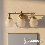 Afbeelding laden in galerijweergave, Capigia glazen metalen wandlamp voor badkamer - moderne badkamerverlichting met elegante stijl
