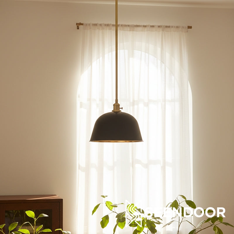 Forvara metalen hanglamp met paal - belvormige diffuser ontwerp voor keukeneilanden