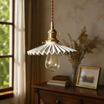 Cargar imagen en el visor de la Galería, pleated ceramic pendant light 20