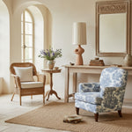 Afbeelding laden in galerijweergave, Pryssa keramische tafellamp met ivoorkleurige linnen kap - artistieke verlichting voor woonkamer of slaapkamer