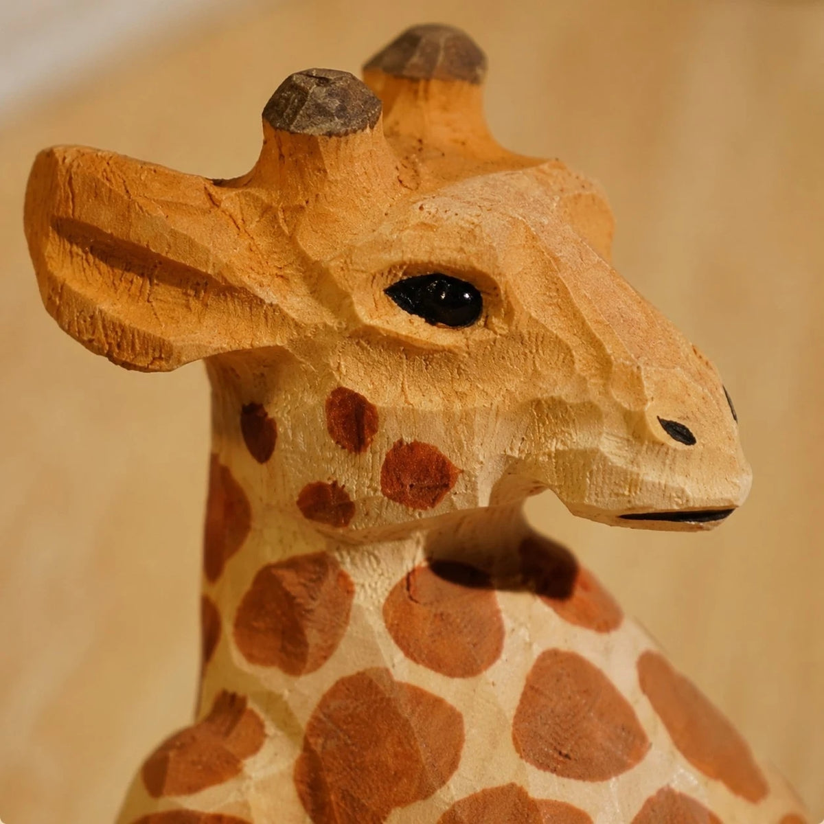 Wooden animal phone stand detail view