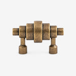 Afbeelding laden in galerijweergave, Antique brass cabinet pull with 1.26-inch center-to-center mounting