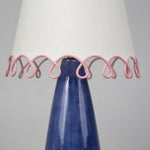Afbeelding laden in galerijweergave, Close view of sculptural pink looped trim