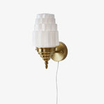 Cargar imagen en el visor de la Galería, Antique brass plug-in Art Deco wall sconce