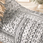 Carica l'immagine nella visualizzazione Galleria, Close detail of raised resin body texture and pattern