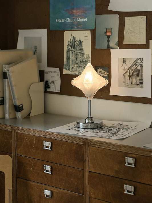 Lampada da Tavolo Art Deco Star - Lampada in Vetro Satinato per Camere Moderne - Astris Lyra