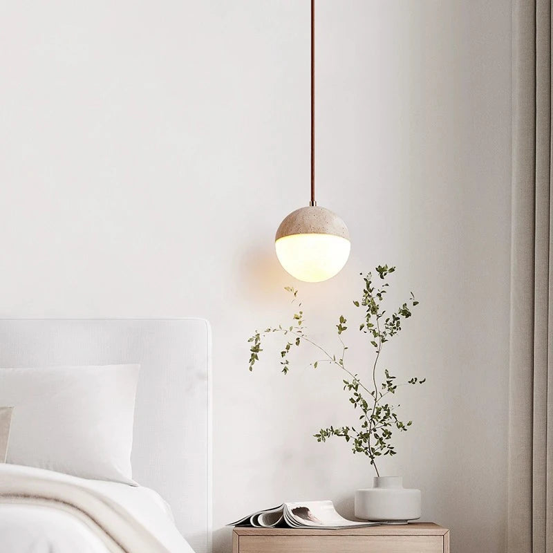 Suspension boule en travertin