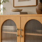 Afbeelding laden in galerijweergave, French Vintage Cashew Shell Brass Cabinet Knobs and Pulls - image 26