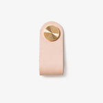 Afbeelding laden in galerijweergave, Cowhide leather and brass cabinet pull handle color and size option