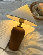 Bild in die Galerieansicht laden, Brayden Holz Tischlampe