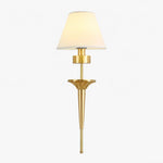 Charger l'image dans la visionneuse de la galerie, Brass wall sconce with white fabric shade