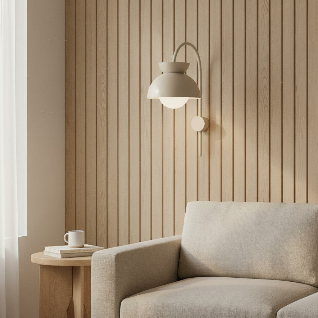 Lámpara de pared Aurelia con diseño de cúpula escalonada en metal moderno para dormitorio o pasillo