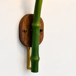 Afbeelding laden in galerijweergave, Sculpted Monstera leaf edge detail
